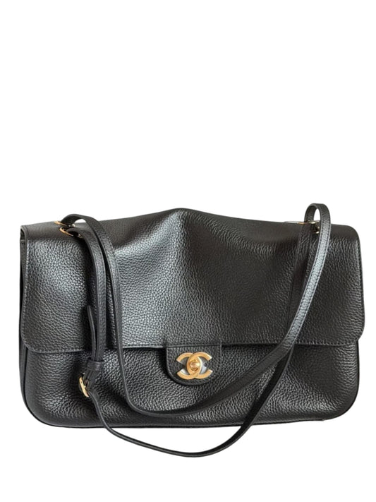 Chanel Maxi Flapbag Black Grained Calfskin GHW