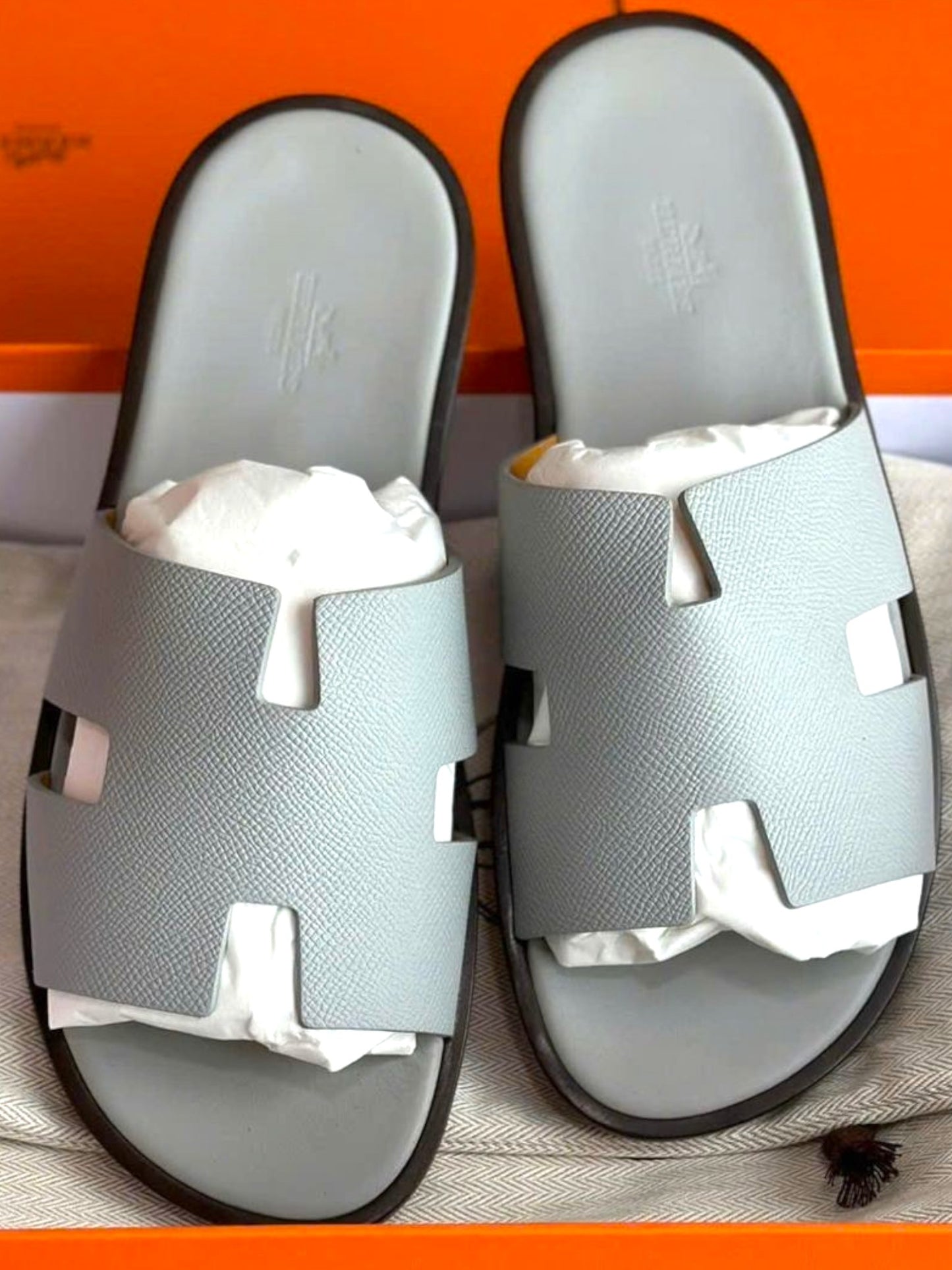 Hermes Izmir Sandal Grey Epsom