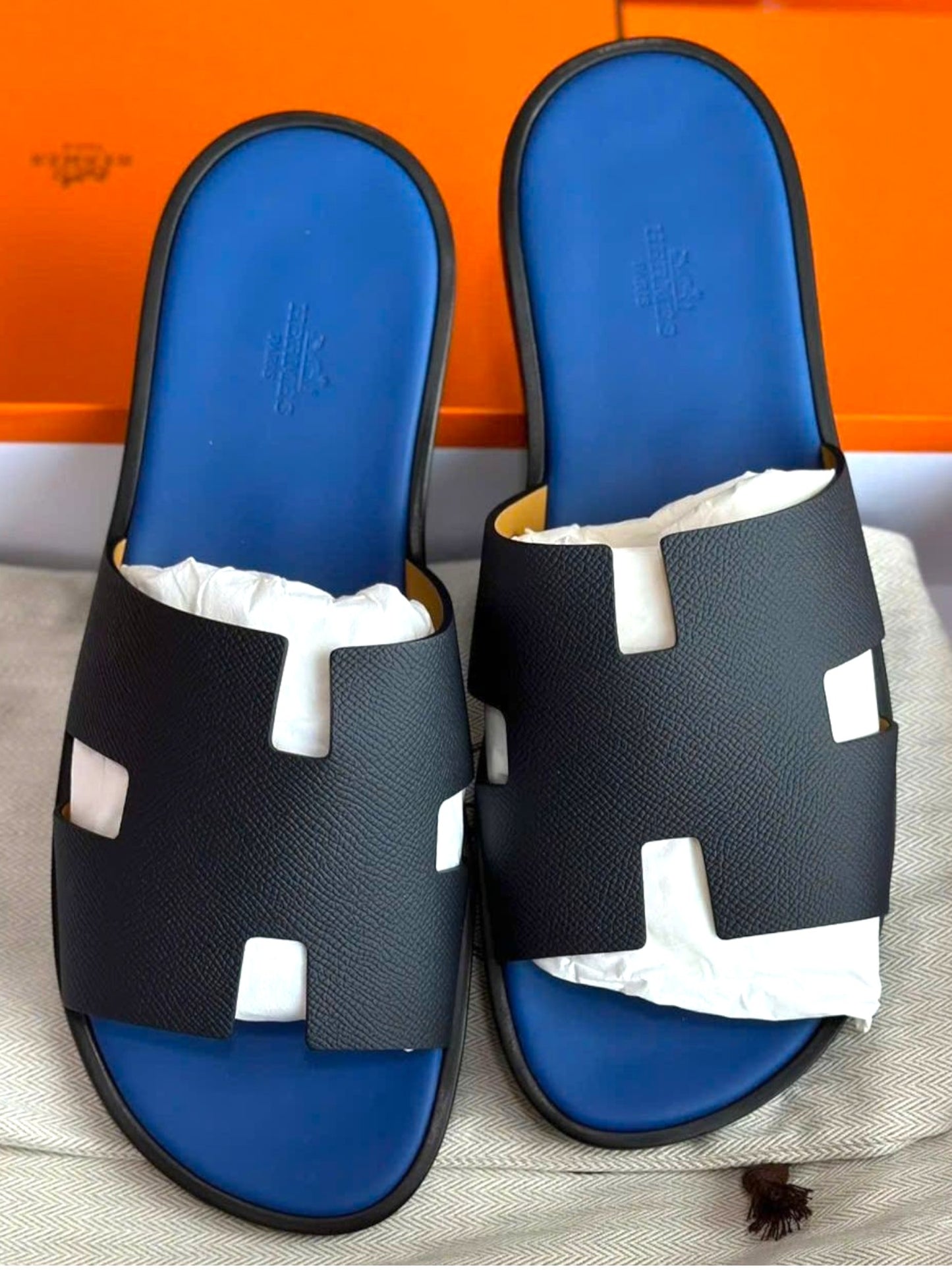 Hermes Izmir Sandal Noir/ Navy Blue Epsom